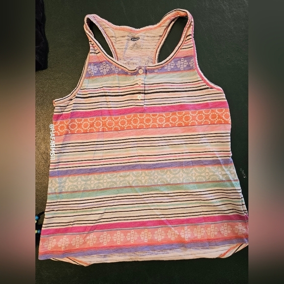 GIrls 4 Pack of Tanks - Picture 2 of 15